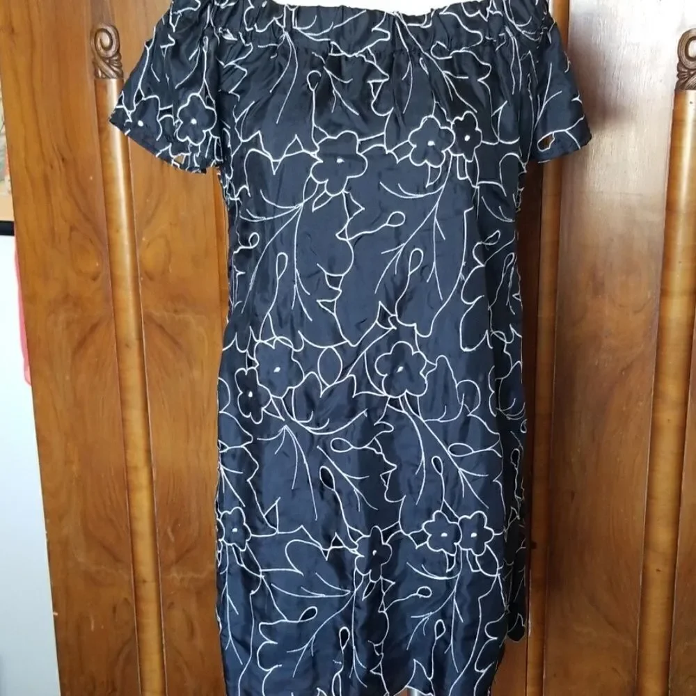 Lu Lu Lame Blk & Wht Silk Mini, M - Picture 1 of 5